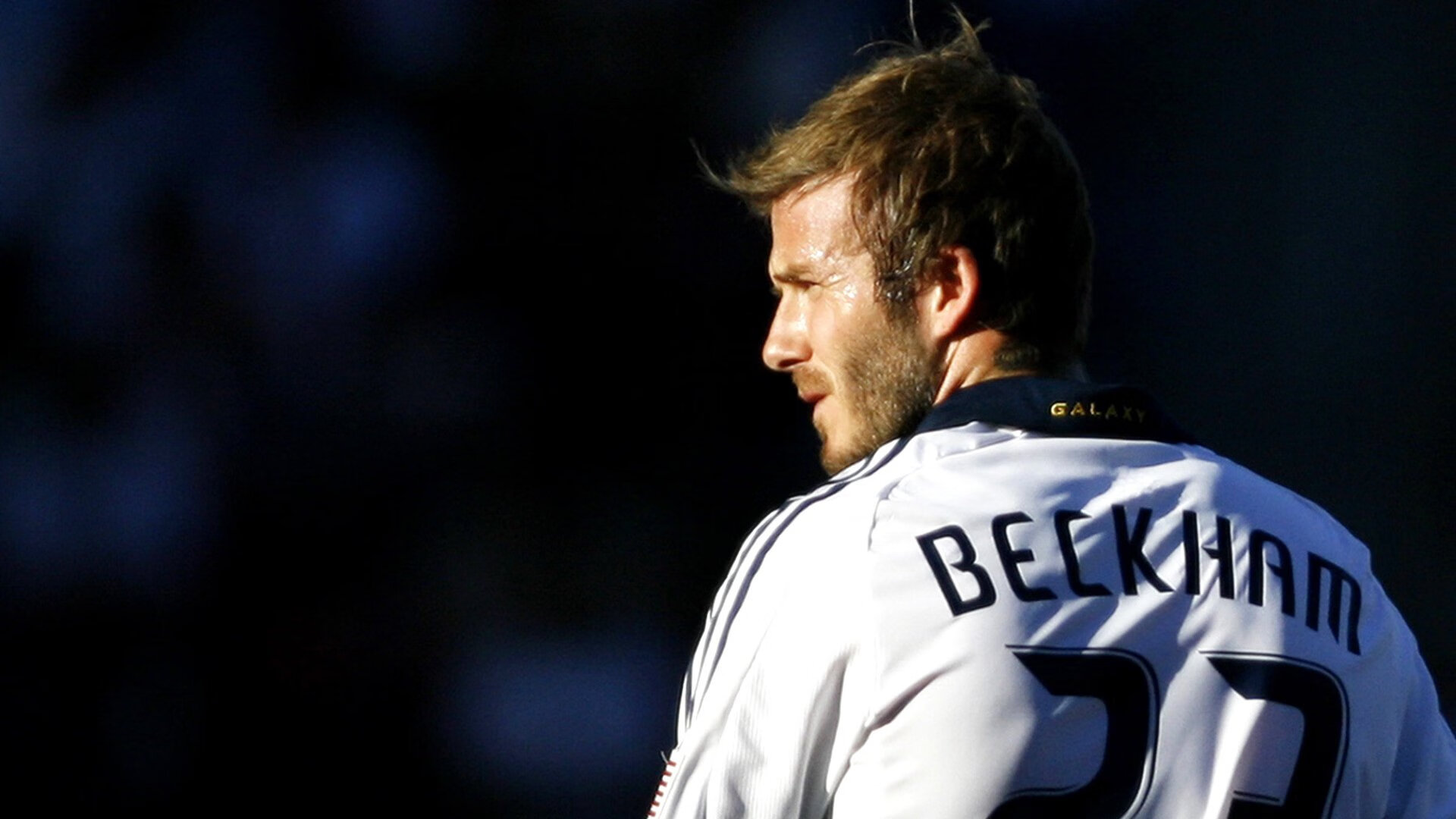 告别绿茵场：梅西C罗退役后，足球世界将如何？，梅西c罗退役之后历史评价